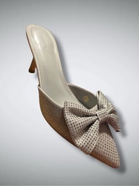 Embellished Bow Pointed-Toe Mule - Cream